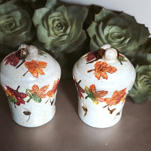 Acorns n Fall Leaves Salt & Pepper Shakers - Ceramic - Hand Painted Earthenware - Picture 2 of 5